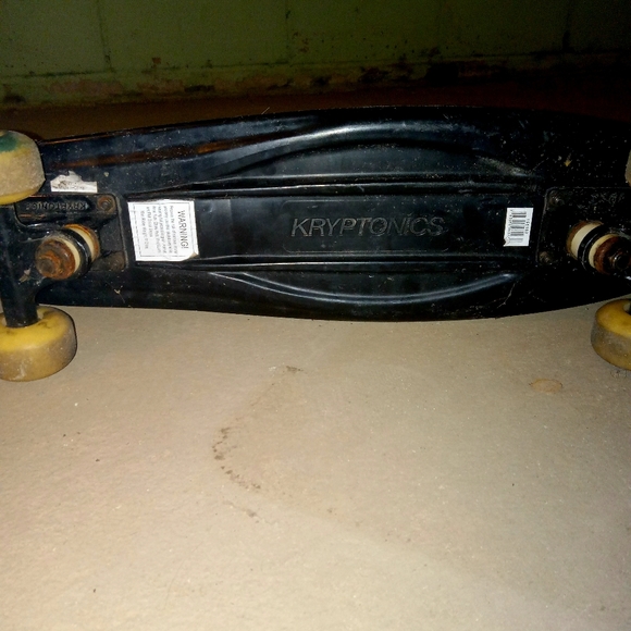 Mini skate board - Picture 3 of 3